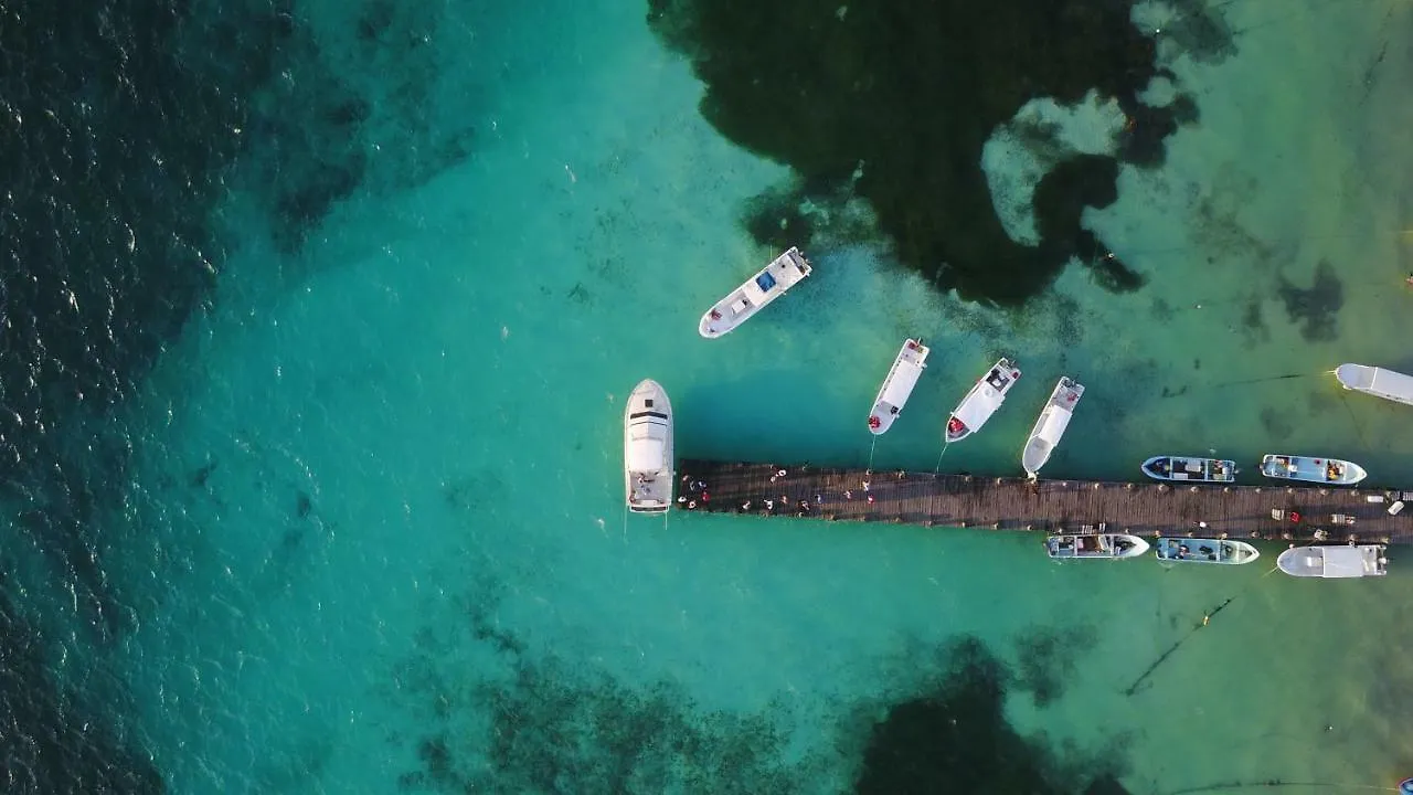 Hotel Puerto Corcho  Puerto Morelos