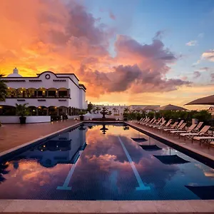Resort Grand Residences Riviera Cancun, Puerto Morelos